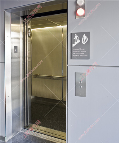 镀钛电梯轿厢网装饰案例3